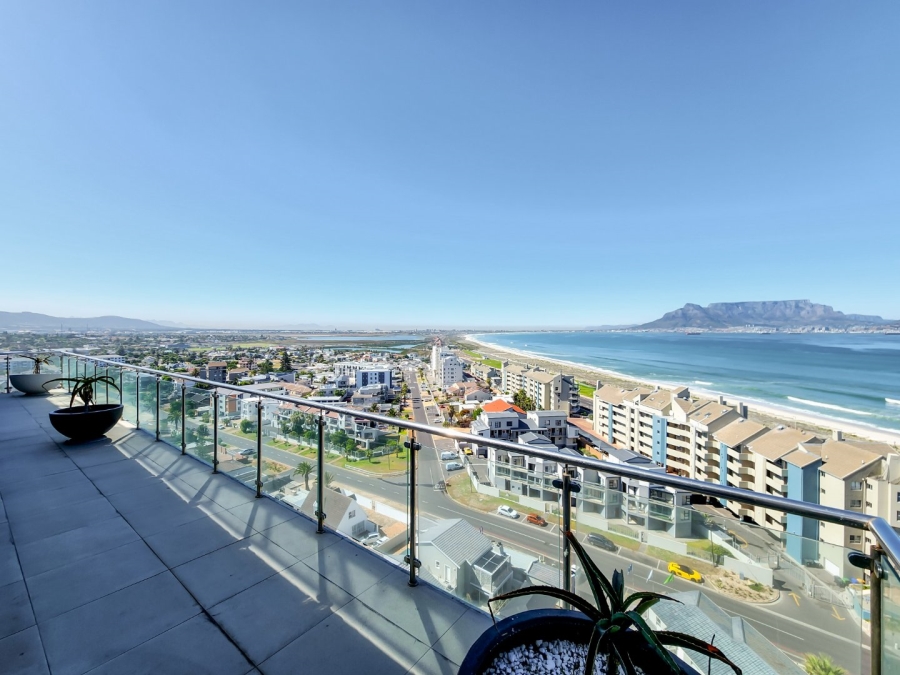 4 Bedroom Property for Sale in Waves Edge Western Cape